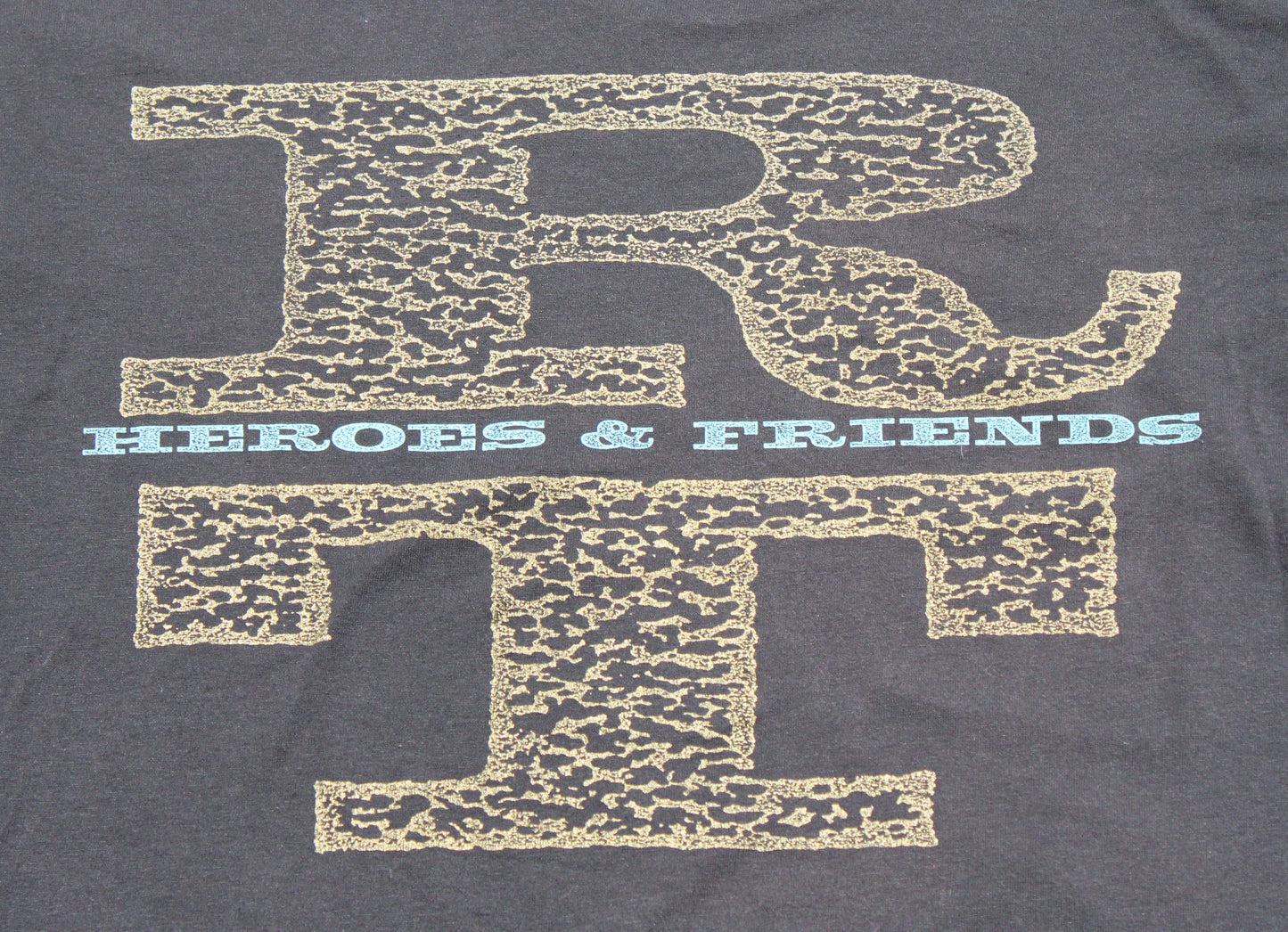 1991 Size Medium Randy Travis "Heroes & Friends" Tee Shirt