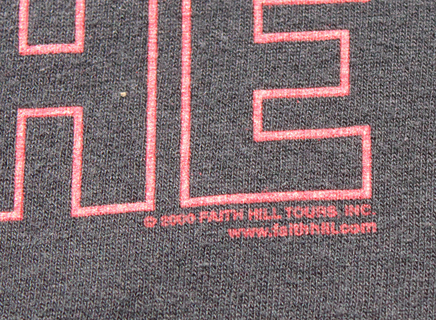 2000 Size Large Faith Hill "Breathe" Tee Shirt
