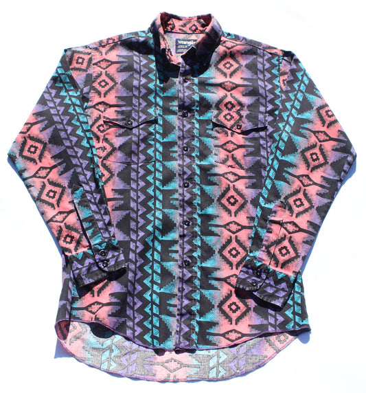 1990's Size Medium Wrangler Rodeo Button Up shirt