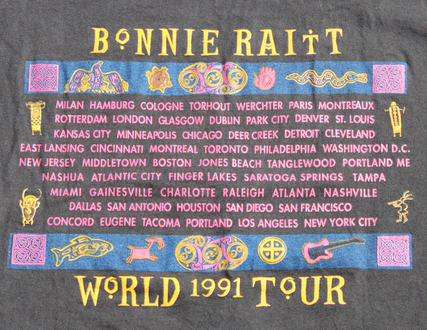 1991 Size Large Bonnie Raitt "Luck Of The Draw Tour" Tee Shirt
