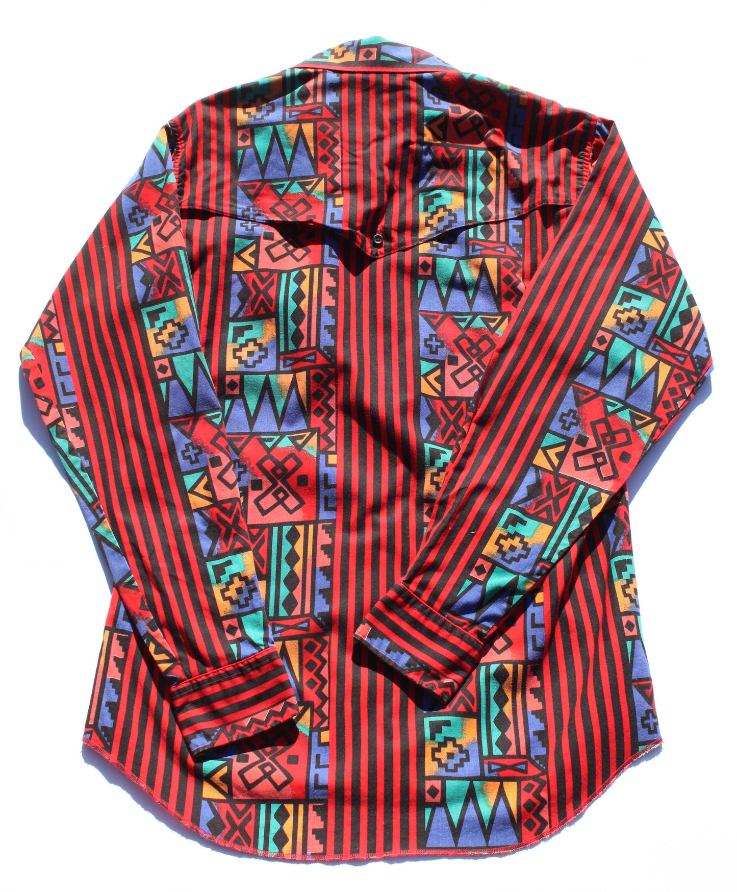 1990's Size Medium Wrangler Rodeo Button Up shirt