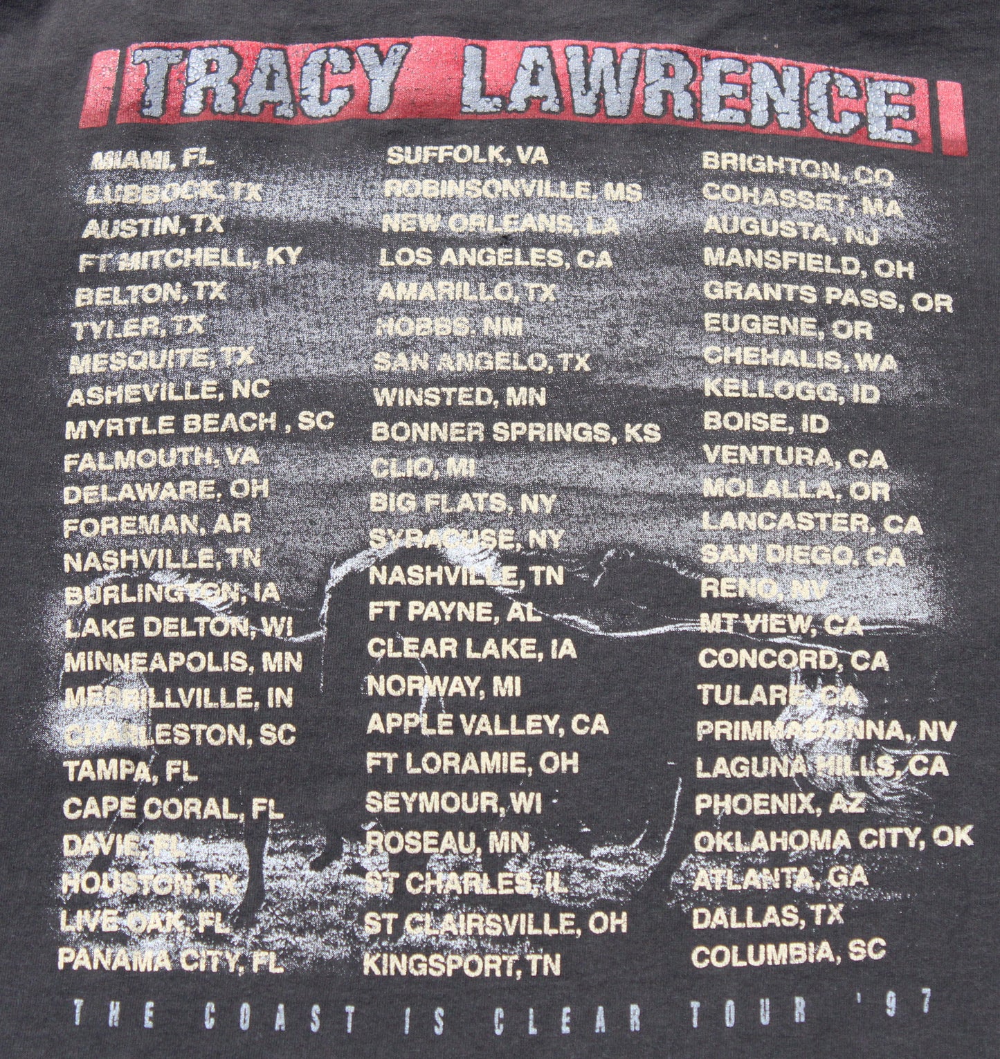 1997 Size Medium Tracy Lawrence "The Coast Is Clear Tour" Tee Shirt